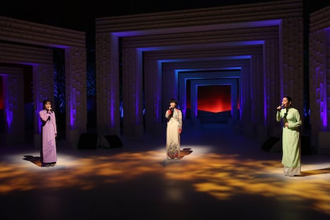 フジテレビ系「MUSIC FAIR」より、左から大原櫻子、高畑充希、屋比久知奈。 (c)フジテレビ