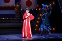 明治座「川中美幸特別公演」より。