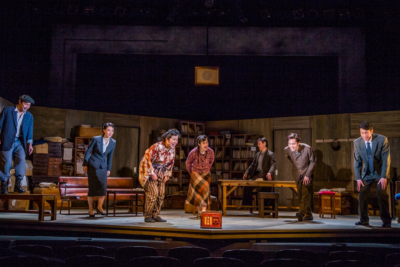 こまつ座「私はだれでしょう」に朝海ひかる、平埜生成、吉田栄作ら再び