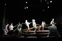 てがみ座 第16回公演「燦々」より。（撮影：保坂萌）