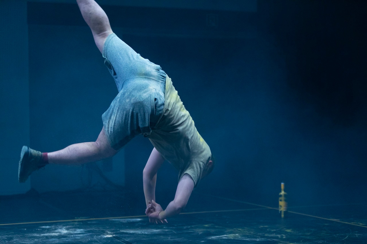 「ダンコレ2020」のラスト飾る「ダンスクロス」開幕、田村興一郎らの作品が上演