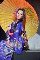 「浪漫活劇譚『艶漢』第四夜」より。（撮影：鏡田伸幸）