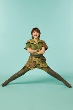 吉柳咲良扮するピーターパン。