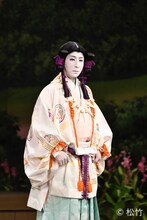 新作歌舞伎「風の谷のナウシカ」より、中村芝のぶ演じる庭の主。