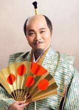 本間剛のビジュアル。