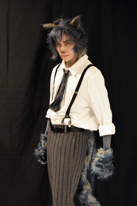 川上将大扮するレゴシ。