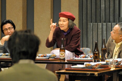 劇団青年座 第241回公演「ありがとサンキュー！」より。（撮影：坂本正郁）