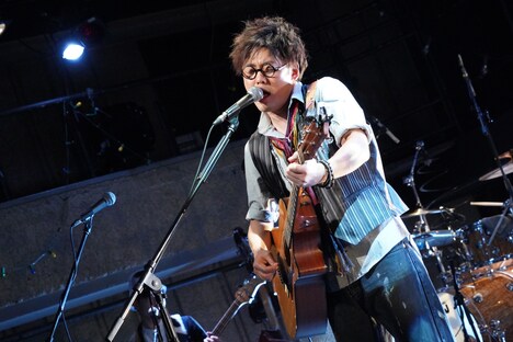 「ミュージカル回想録『HUNDRED DAYS』」より。（撮影：岩田えり）