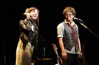 「ミュージカル回想録『HUNDRED DAYS』」より。（撮影：岩田えり）