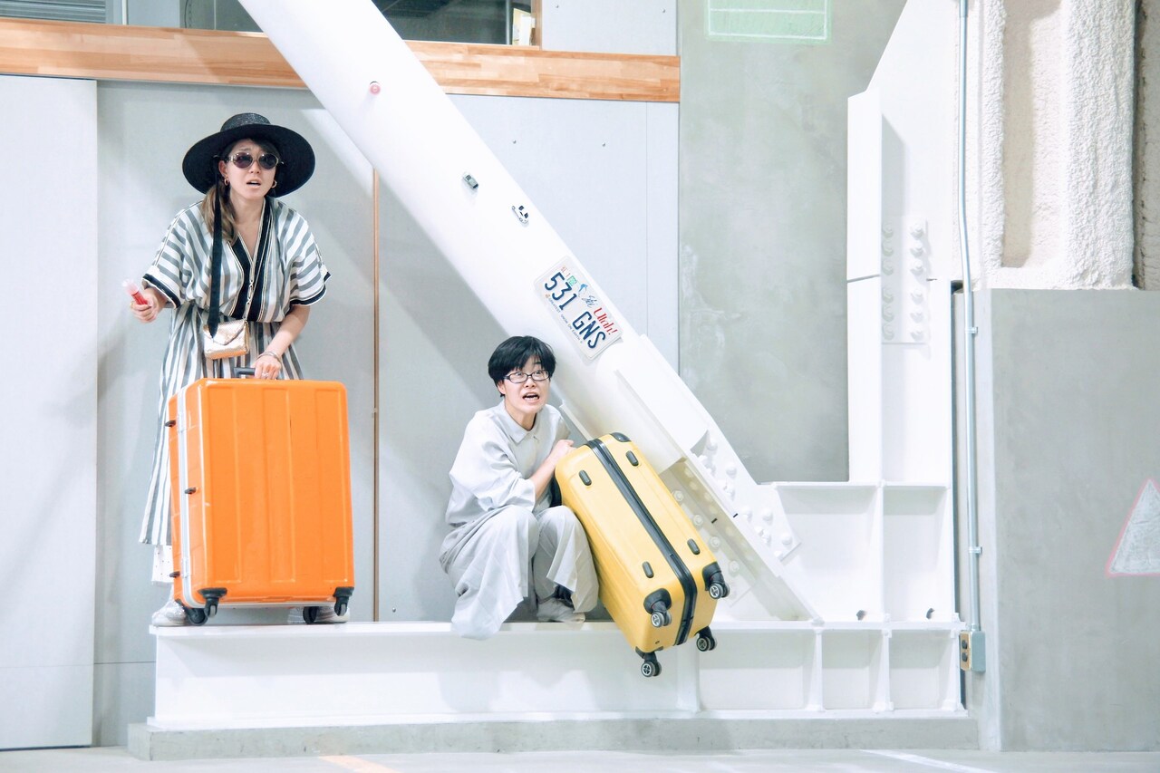 各地を“ツアー”してきた、ままごと「ツアー」東京・HUNCHで開幕