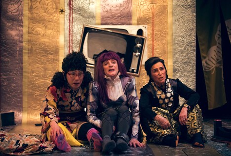 NODA・MAP「One Green Bottle」台湾公演より。（Photo by Terry Lin）