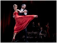 カンパニー・オクトーブル（Photo by FrancisRodor）