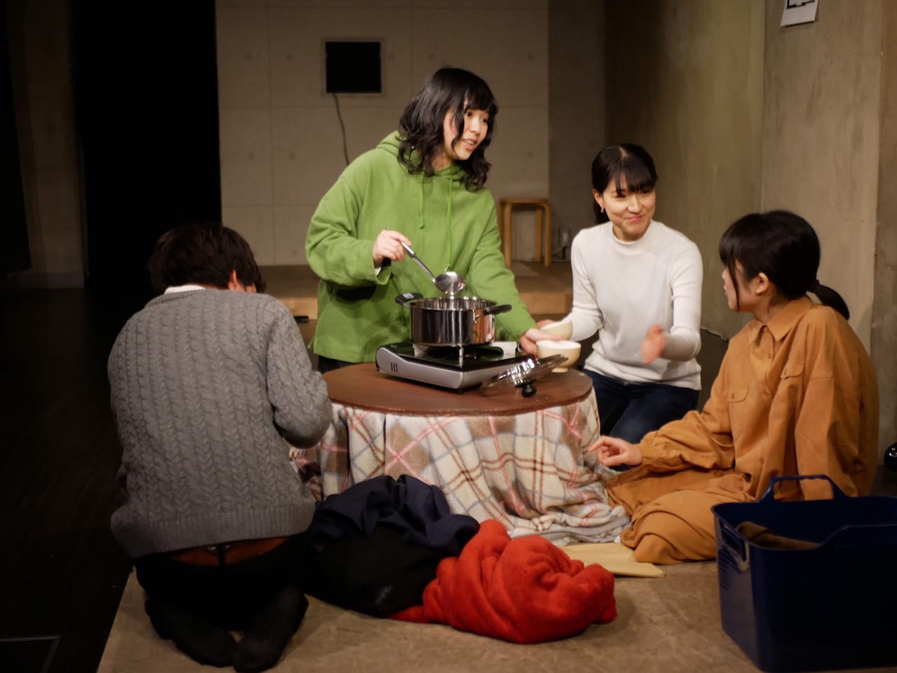 かるがも団地 第3回公演「ありったけサンセット」より。