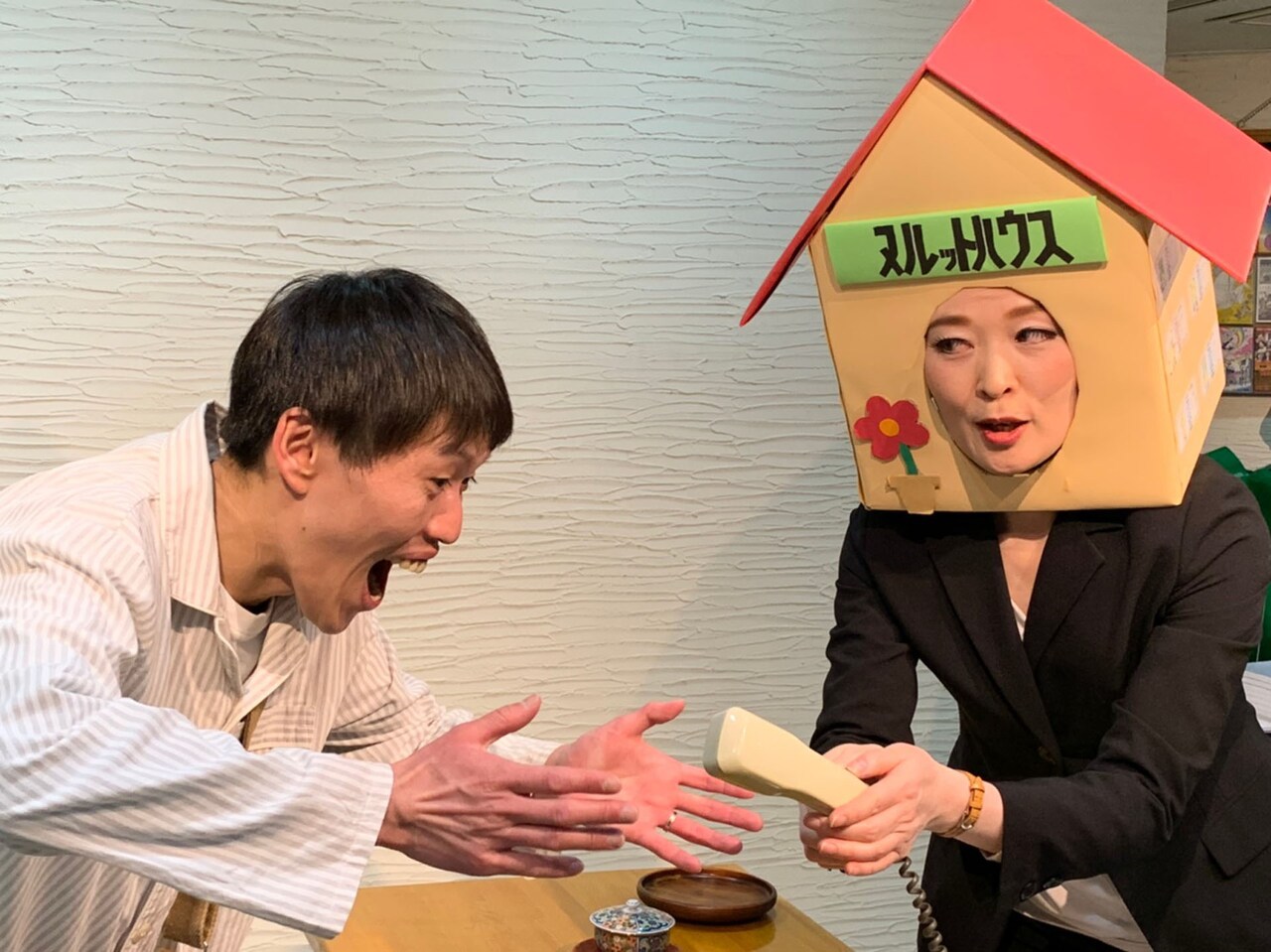 Theatre劇団子「人騒がせなコスモ展」スタート、二人芝居や舞台写真展示も