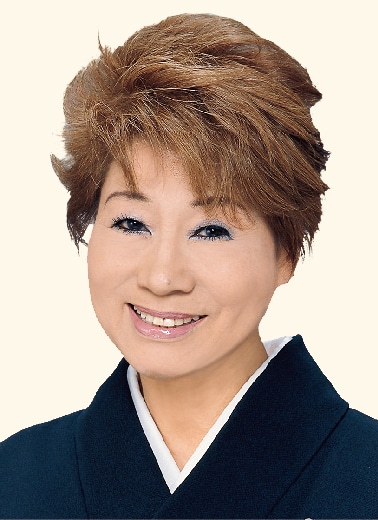 水谷八重子