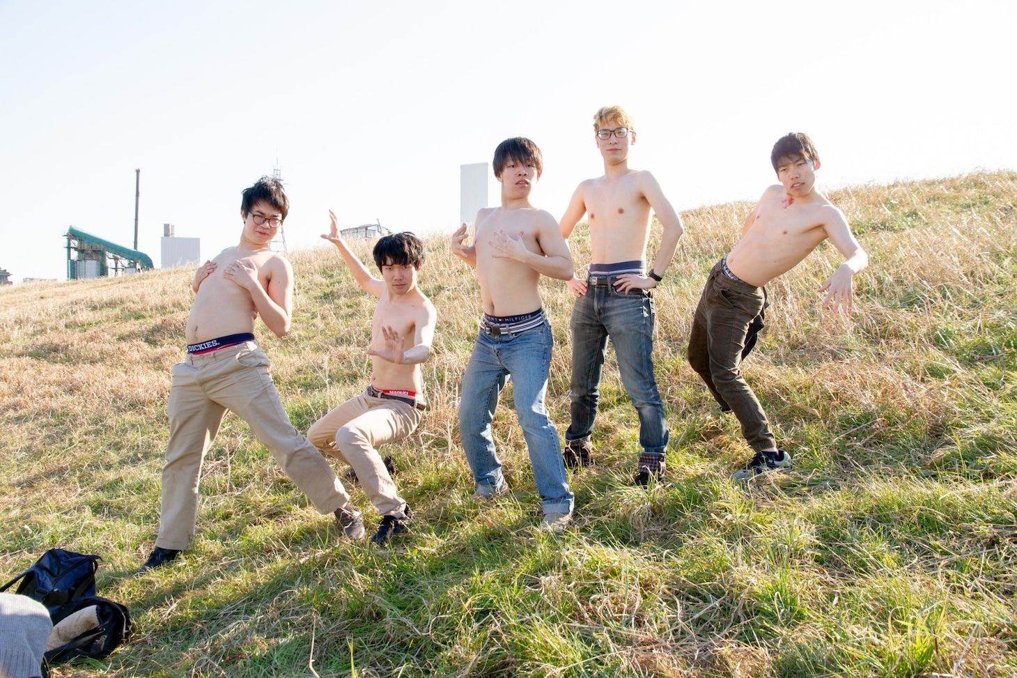 演劇ユニット 巨乳の彼女を創る 第6回公演「まつげが伸びきっちゃった」ビジュアル