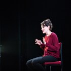 奔放なシングル女性描く、ナショナル・シアター・ライブ「フリーバッグ」本日から