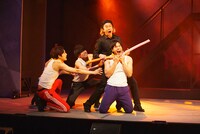 舞台「ゲームしませんか？～荒野行動～」より。