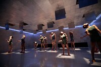 実験舞踊vol.1「R.O.O.M.」（2019年）より。（Photo by　Kishin Shinoyama）