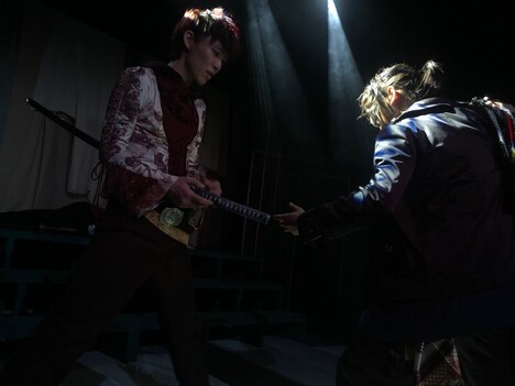 Charm「Idea これから始まる物語」より。