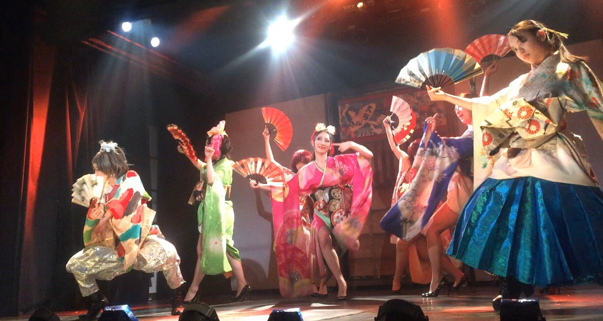 Project Nyx 第21回公演「女歌舞伎『新雪之丞変化』」より。