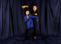 奥山ばらば 新作デュオ公演「ホシメグリの歌」のビジュアル。（撮影：腰山大雅）