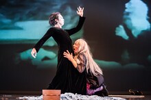 KAAT DANCE SERIES 笠井叡「DUOの會」より。（Photo by bozzo）