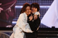 「15th Anniversary SUPER HANDSOME LIVE『JUMP↑with YOU』」より。