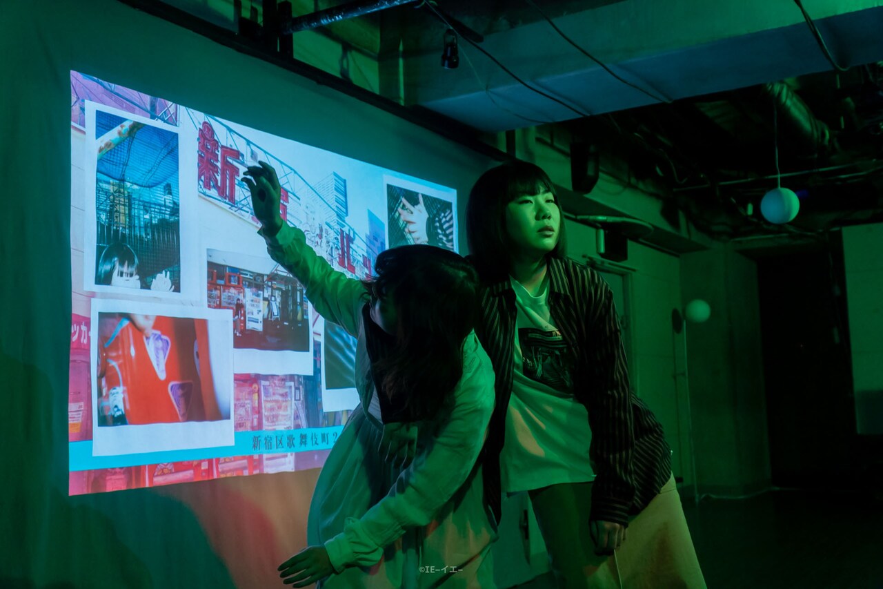 “新宿”を舞台に現実と虚構が入り交じる、IE-イエ-「アブダクション」開幕