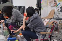 財団、江本純子 vol.16「わたしを信じて」より。（撮影：藤田晃輔）