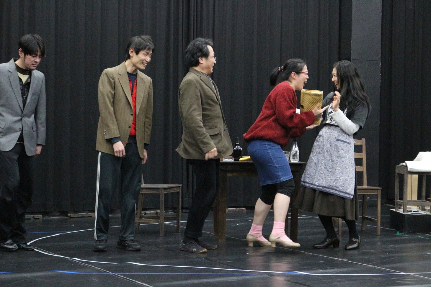 兵庫県立ピッコロ劇団オフシアターVol.36「もういちど、鴨を撃ちに」稽古の様子。