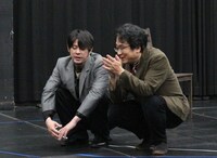 兵庫県立ピッコロ劇団オフシアターVol.36「もういちど、鴨を撃ちに」稽古の様子。