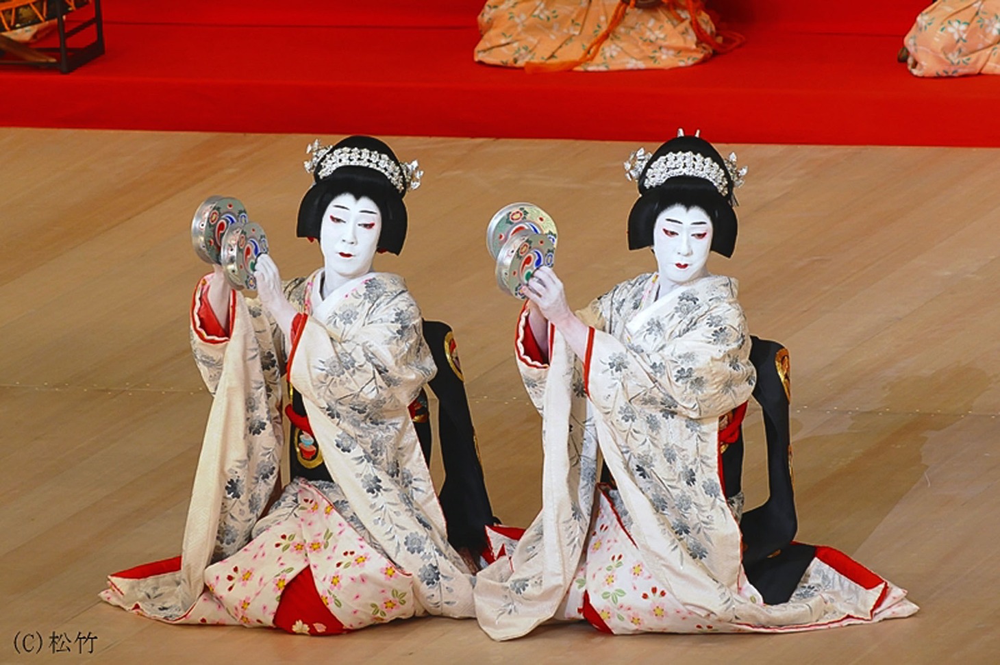 「《シネマ歌舞伎》京鹿子娘二人道成寺」より。