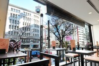 「銀座 鹿乃子」の喫茶室2階内観。