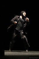 「ゴドーを待ちながら」より。（Photo by Aya Sakaguchi）