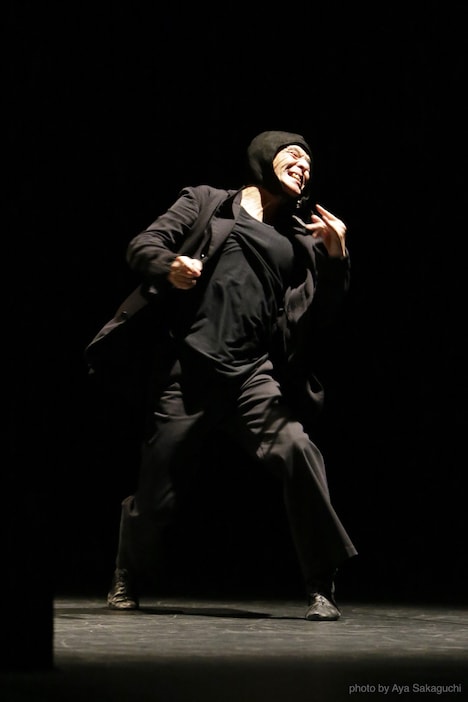 「ゴドーを待ちながら」より。（Photo by Aya Sakaguchi）