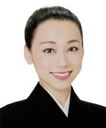 真彩希帆(c)宝塚歌劇団