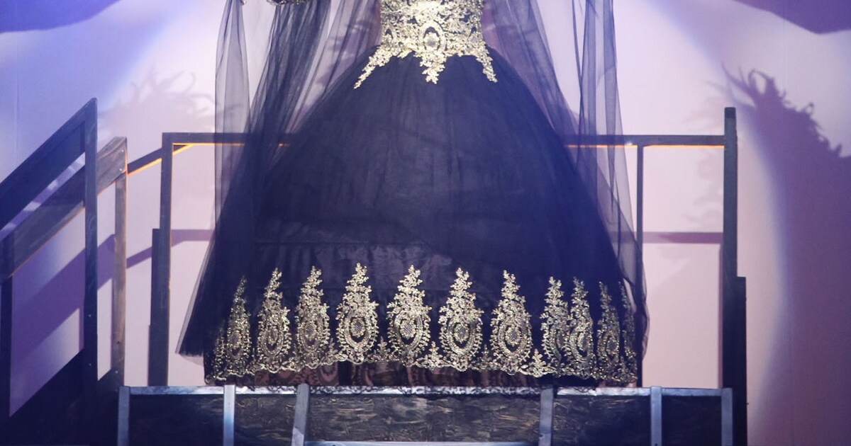 たかね吹々己の引退作「美しい人」開幕、「この公演を最後にして良かった」（公演レポート / コメントあり） ステージナタリー