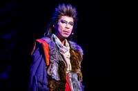 地球ゴージャス25周年祝祭公演「星の大地に降る涙 THE MUSICAL」ゲネプロより。