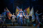 地球ゴージャス25周年祝祭公演「星の大地に降る涙 THE MUSICAL」ゲネプロより。