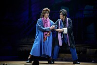 地球ゴージャス25周年祝祭公演「星の大地に降る涙 THE MUSICAL」ゲネプロより。