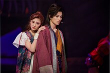 地球ゴージャス25周年祝祭公演「星の大地に降る涙 THE MUSICAL」ゲネプロより。