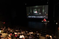 「やわらかなあそび」より。（Photo by Alloposidae）