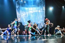 Baobab「ジャングル・コンクリート・ジャングル」より。（Photo by Riki Ishikura）