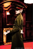 新井將扮する災藤。