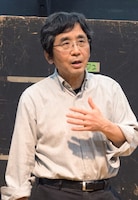 鵜山仁（撮影：山本桃子）