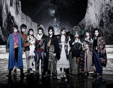 WOWOW「地球ゴージャス25周年祝祭公演『星の大地に降る涙 THE MUSICAL』」ビジュアル