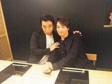 左から斉藤慎二（ジャングルポケット）、井上芳雄。