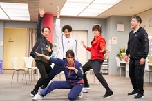 上段左から鈴木壮麻、井上芳雄、城田優、岸祐二、下段は濱田めぐみ。