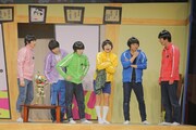 「おそ松さん on STAGE ～SIX MEN'S SHOW TIME 3～」より。(c)赤塚不二夫／「おそ松さん」on STAGE製作委員会2019